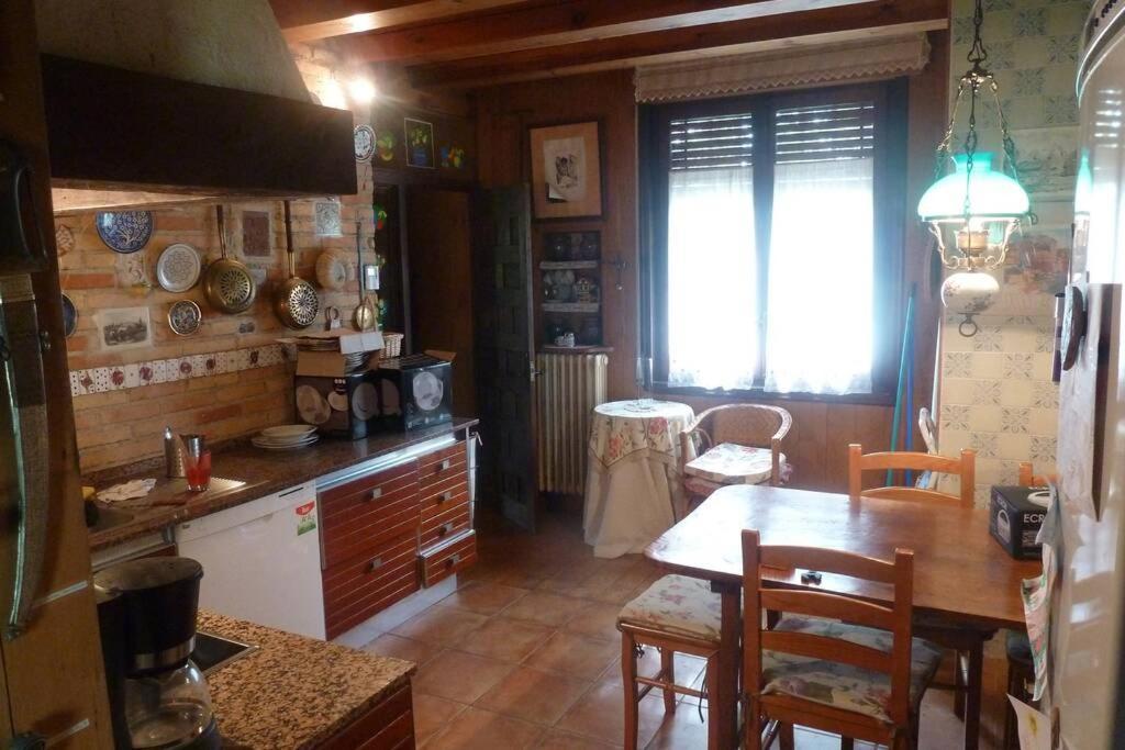 Casa Rural Mertxenea Landetxea Elcano Bagian luar foto